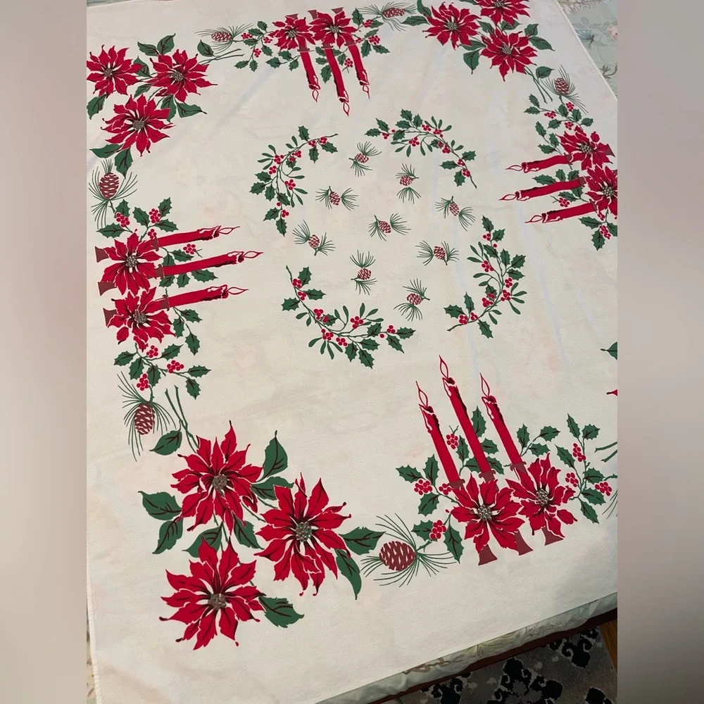 Vintage 1950/60s Christmas‎ cotton blend tablecloth 51”x43” poinsettias candles